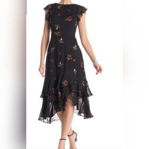 Gabby Skye size 14 midi embroidered dress